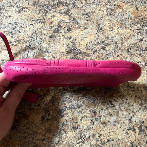 🌸 Coach Hot Pink Perforated Leather Wristlet - Picture 8 of 8